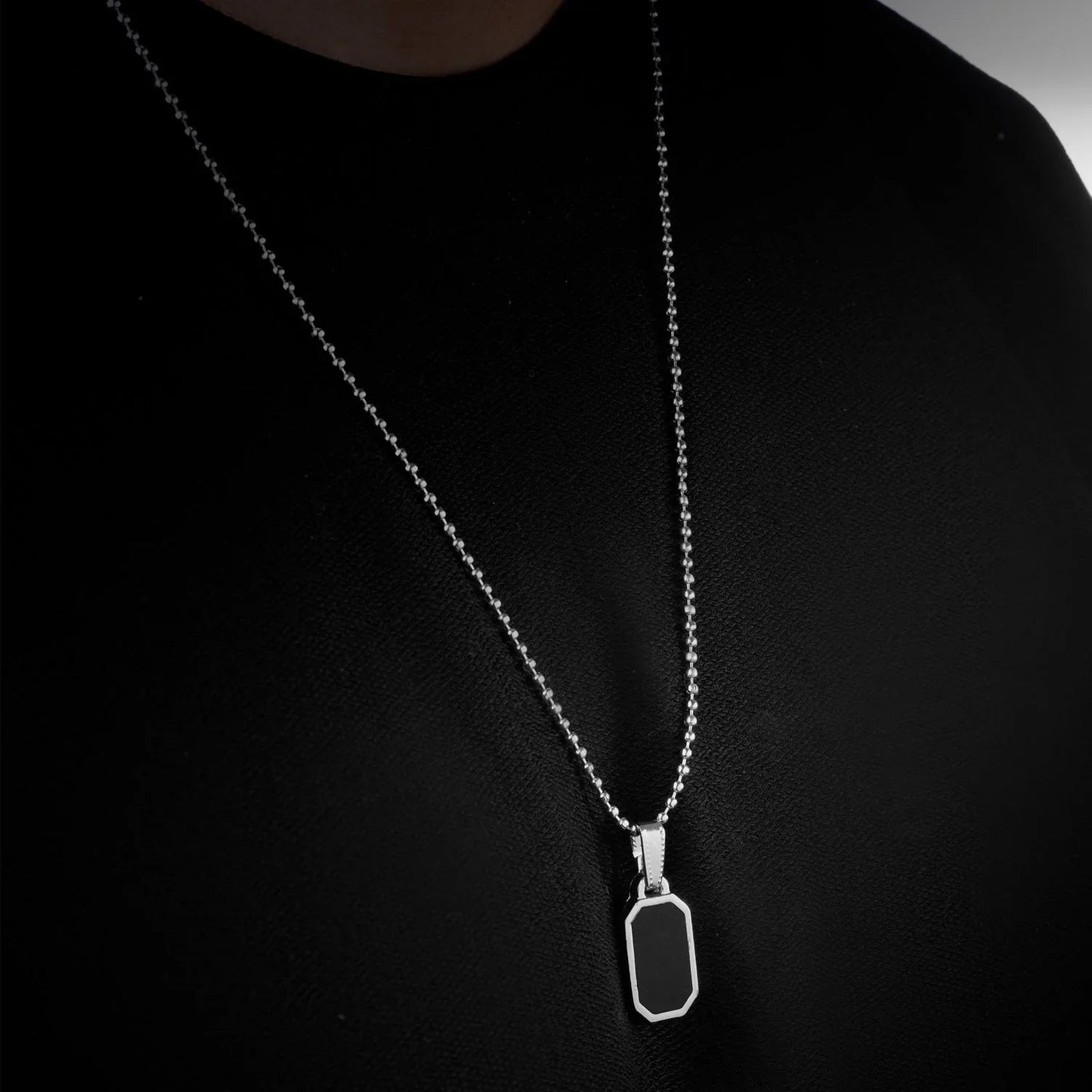 Black pendant Necklace